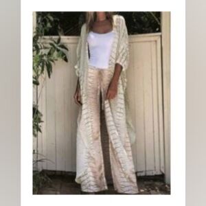 NWOT 2 peice snake print, crocodile print lounge wear, resort wear🐊🐍